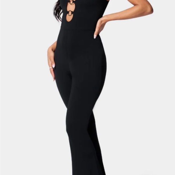 Bebe Black Sleeveless Jumpsuit with High Neckline & Ring Detail Sz XXS - Picture 6 of 9